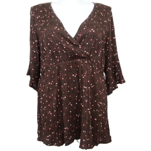 TORRID PLUS Size 1X Babydoll Heart Petals Print Challis Surplice 3/4 Sleeve Top - Picture 1 of 12